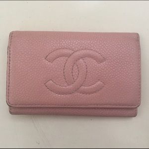 CHANEL Accessories - Vintage Chanel Pink Caviar Leather Keychain Wallet CHANEL Accessories - Vintage Chanel Pink Caviar Leather Keychain Wallet